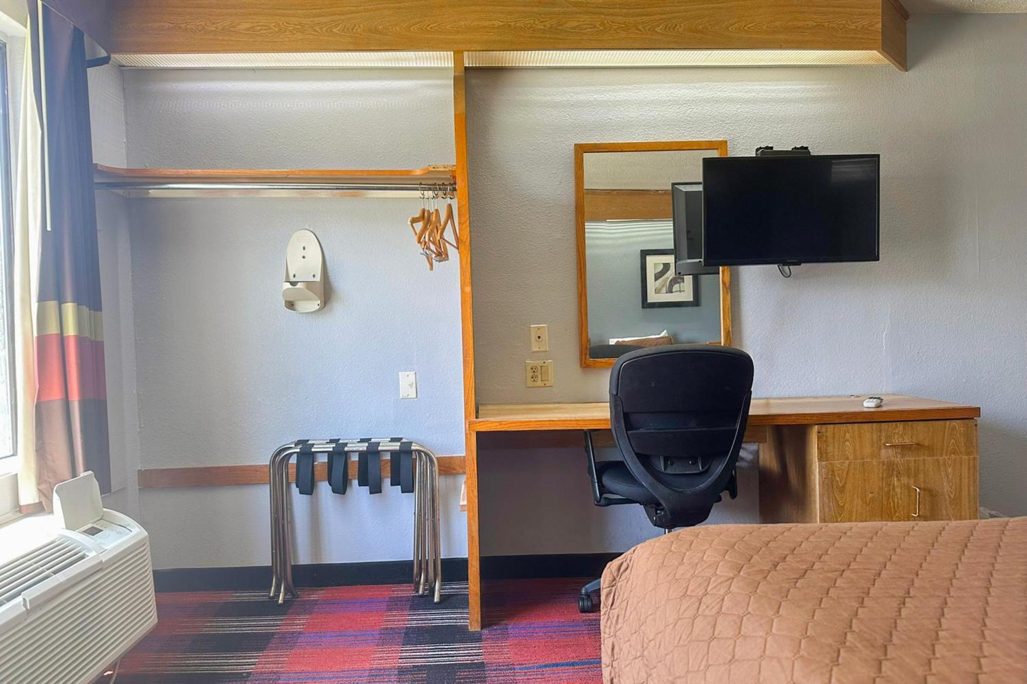 Classic Inn By Oyo I- 240 Near Memphis Airport Extérieur photo