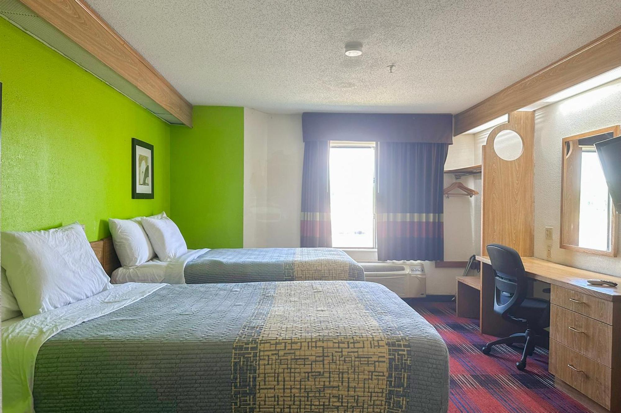 Classic Inn By Oyo I- 240 Near Memphis Airport Extérieur photo