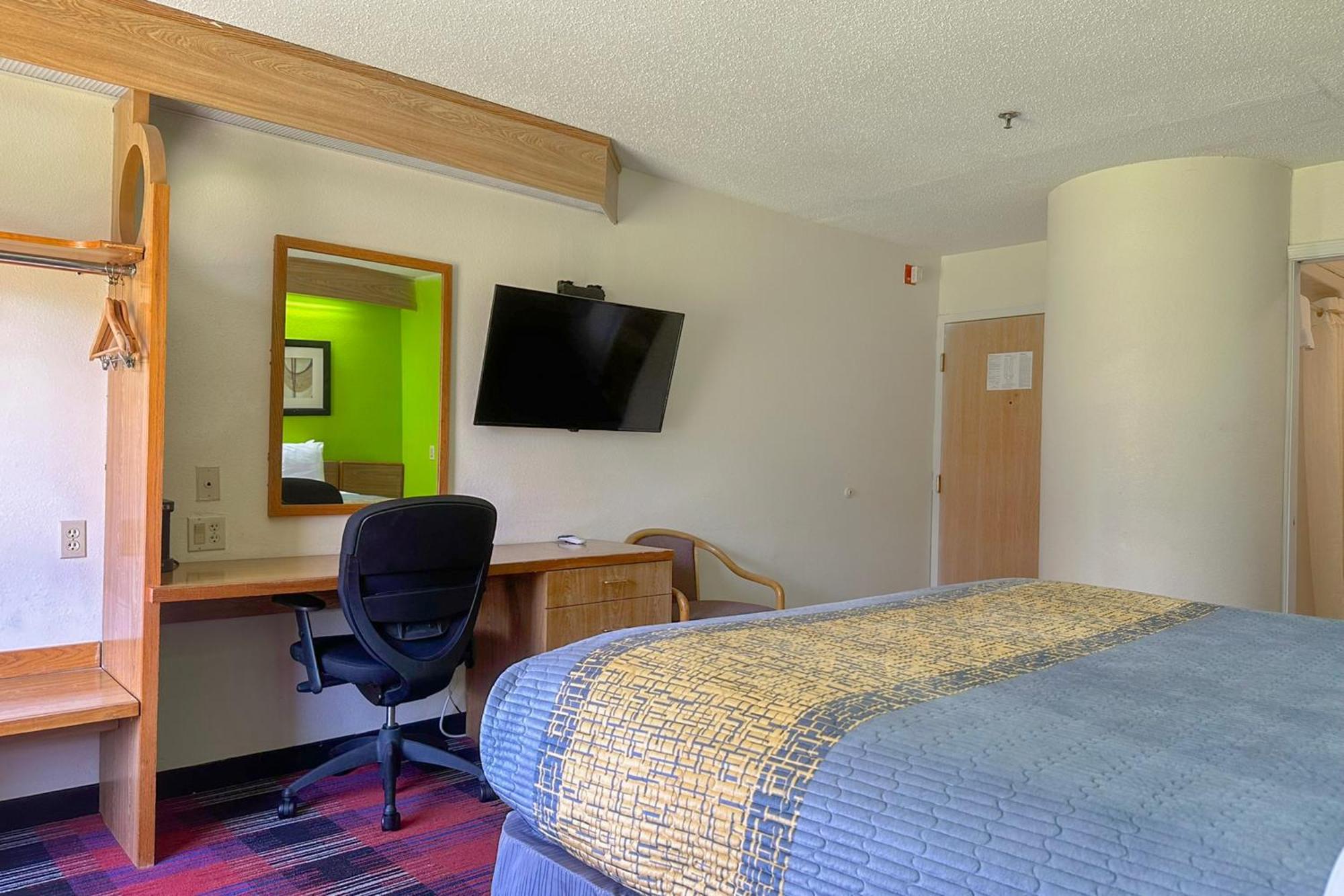 Classic Inn By Oyo I- 240 Near Memphis Airport Extérieur photo