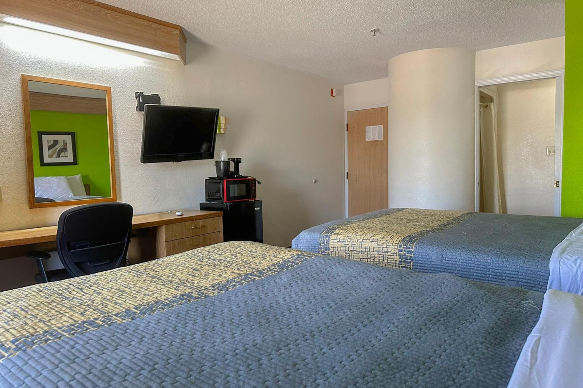 Classic Inn By Oyo I- 240 Near Memphis Airport Extérieur photo